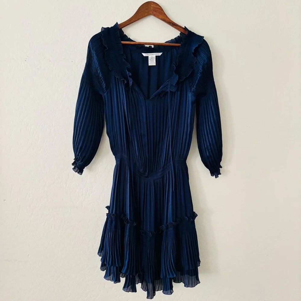 Diane Von Furstenberg Midnight Blue Ruffle Dress 3/4 Length Sleeves Size‎ 2